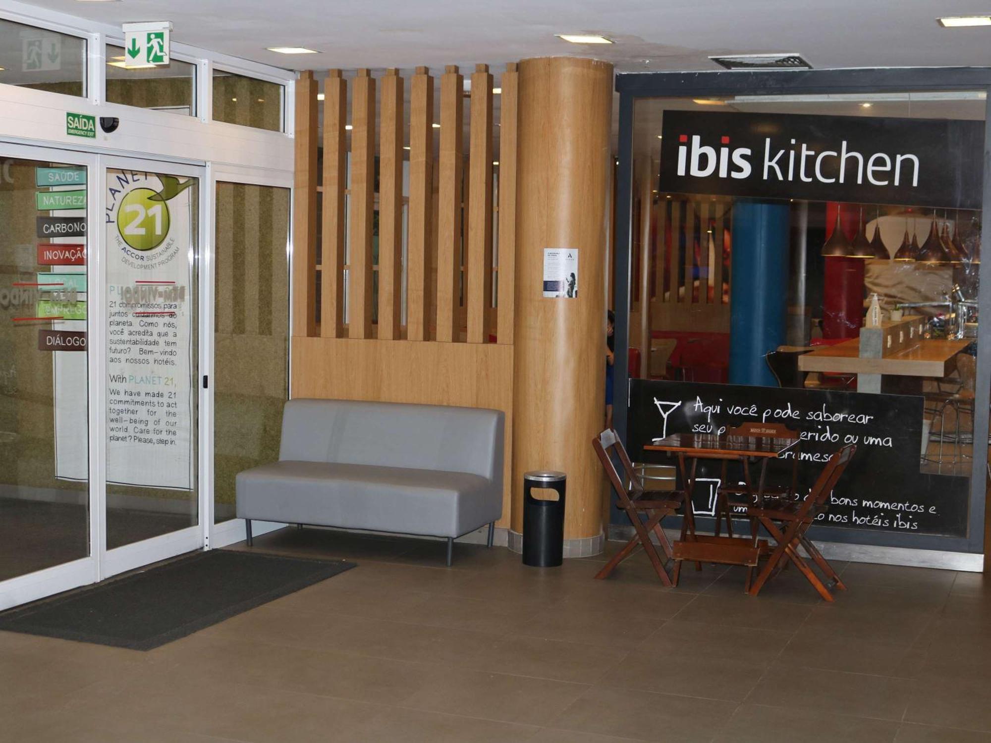 Ibis Salvador Rio Vermelho 외부 사진